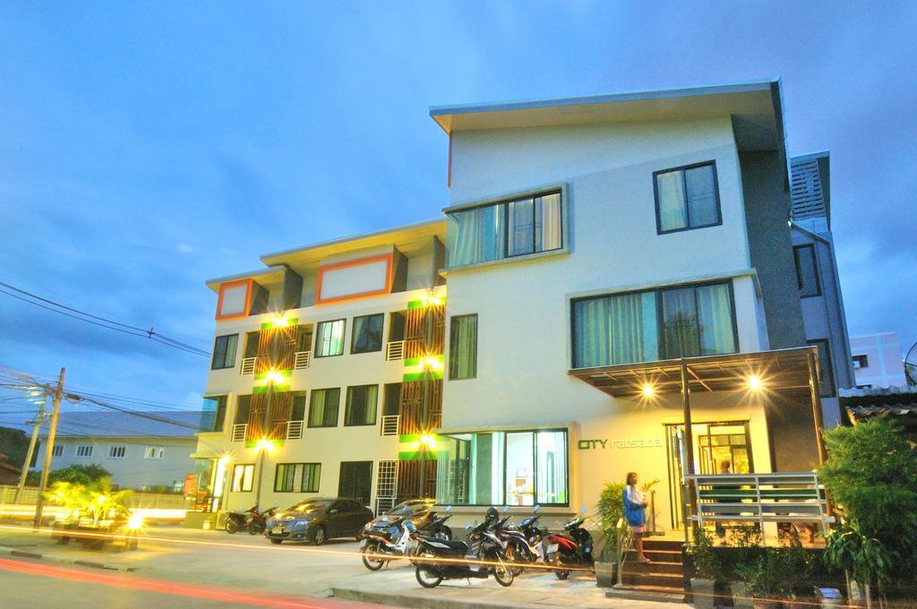 City Ratsada Lampang Eksteriør bilde